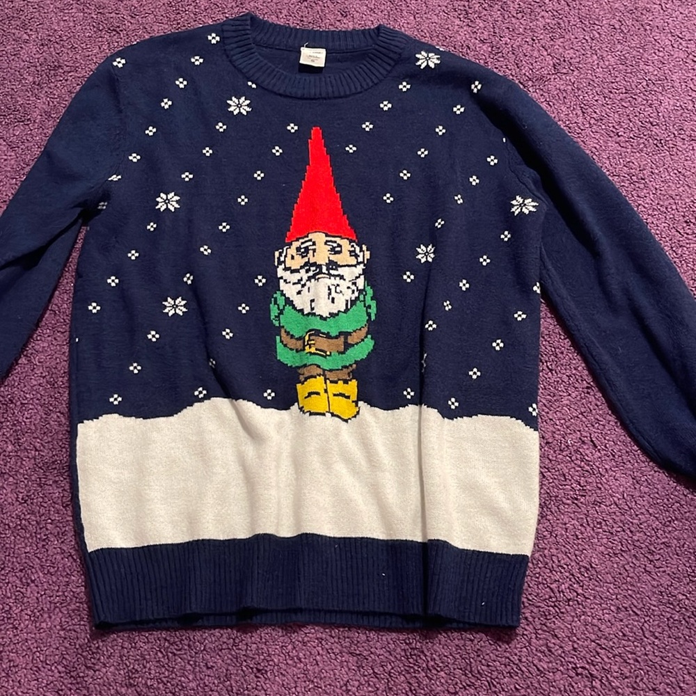 Gnome christmas sweater. Size small